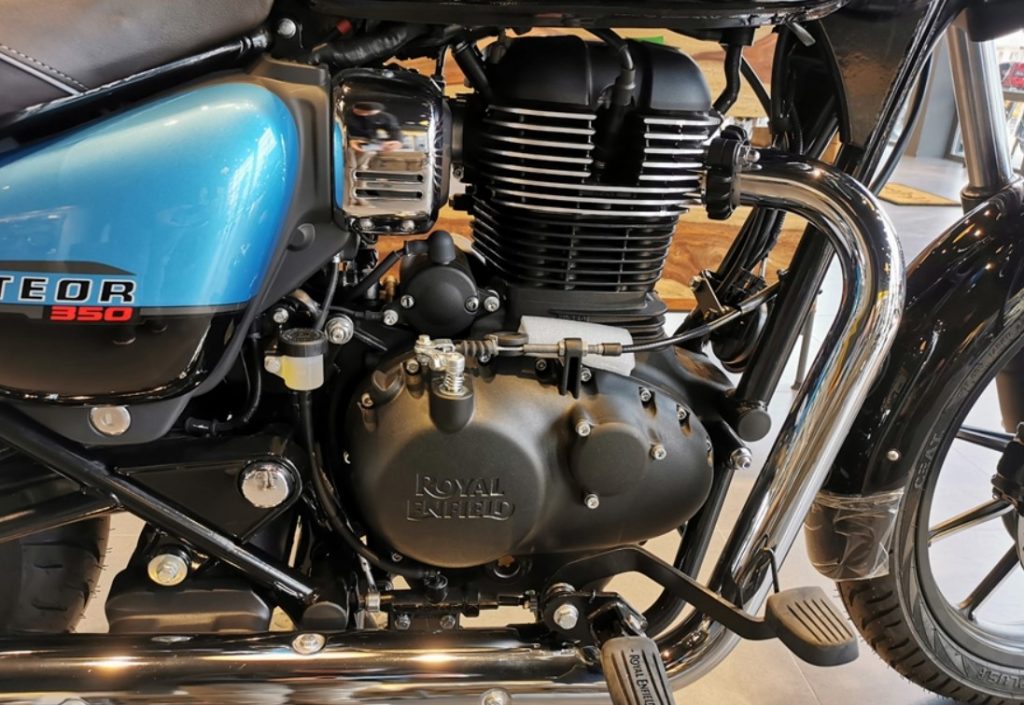 Royal Enfield Meteor 350 มอเตอร์ไซค์คลาสสิคที่ยอดฮิตไม่เสื่อมคลาย