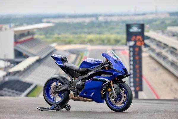 Yamaha R9 เปิดตัว