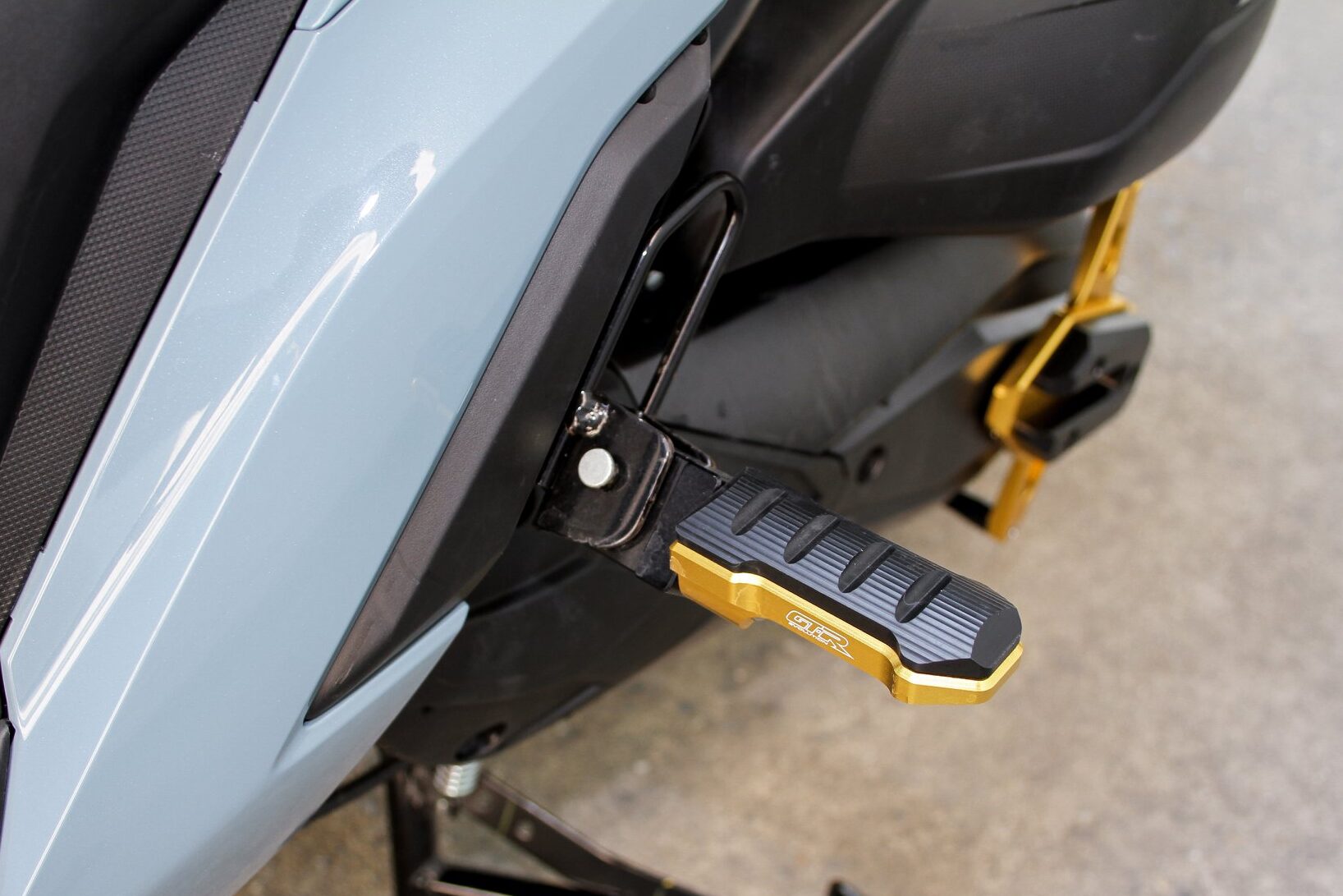 ที่พักเท้ามอเตอร์ไซค์ ราคาเท่าไหร่