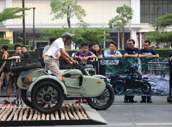 ประวัติโดยย่อ มอเตอร์ไซค์พ่วงข้าง คลาสสิค