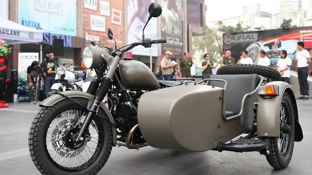 มอเตอร์ไซค์พ่วงข้าง คลาสสิค