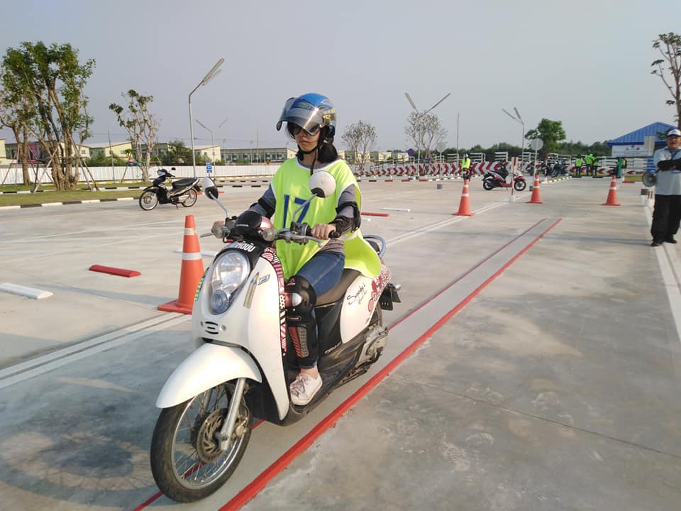 เรียนขี่มอเตอร์ไซค์ ได้ทำอะไรบ้าง