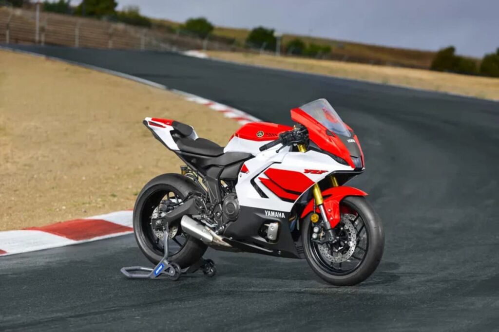 New บิ๊กไบค์ Yamaha R7 2026